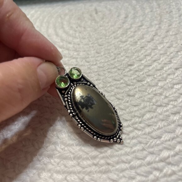 Unique APACHE PYRITE & PERIDOT Handmade Sterling 925 Pendant/Chain #446D - Picture 3 of 3
